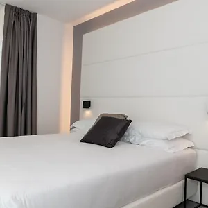 ***** Hotel J44 Lifestyle Itálie